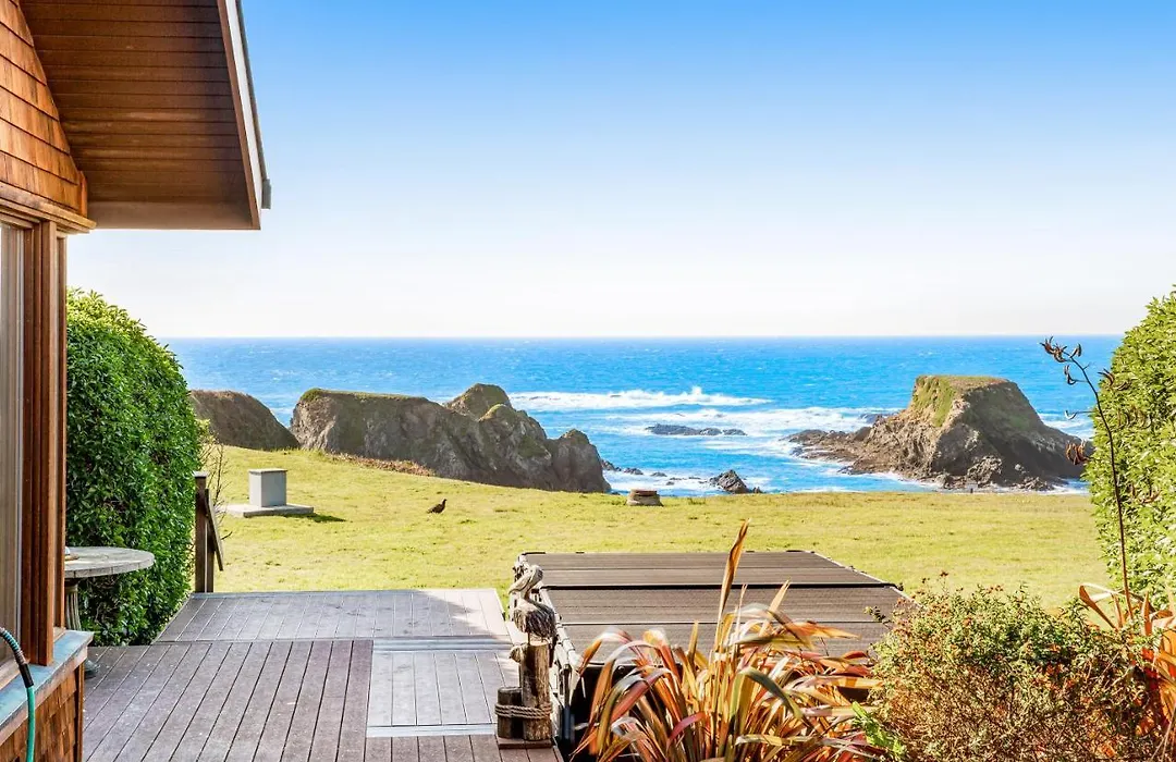 Oceanfront Casa-1