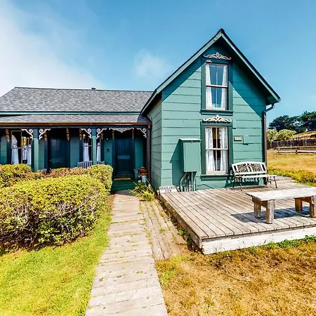 Headlands View Home & Cottage-3