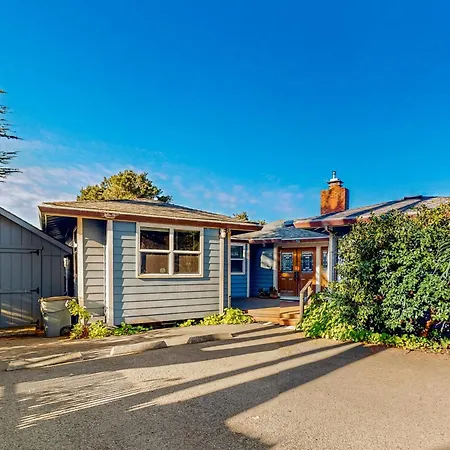Headland Cove Retreat-3